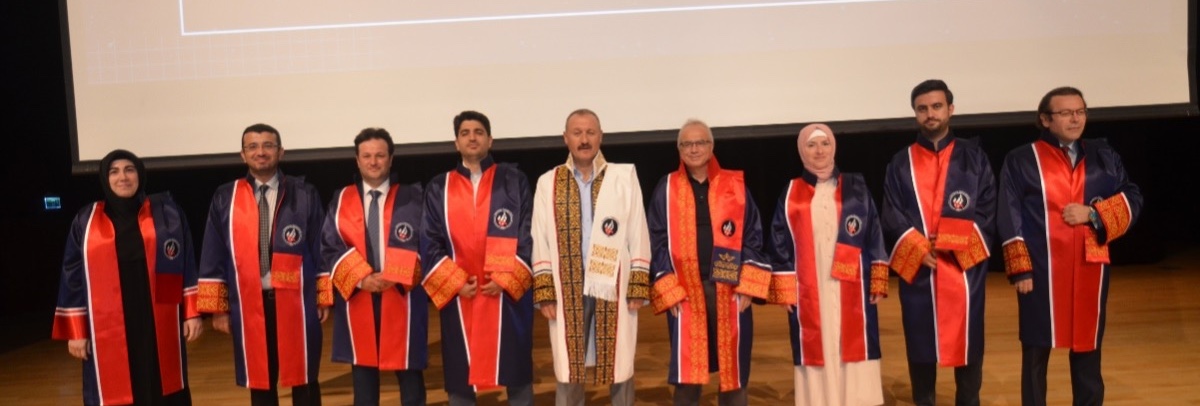 Yeni Unvan Alan Akademisyenlerimize Cübbe Giyme ve Oryantasyon Programı