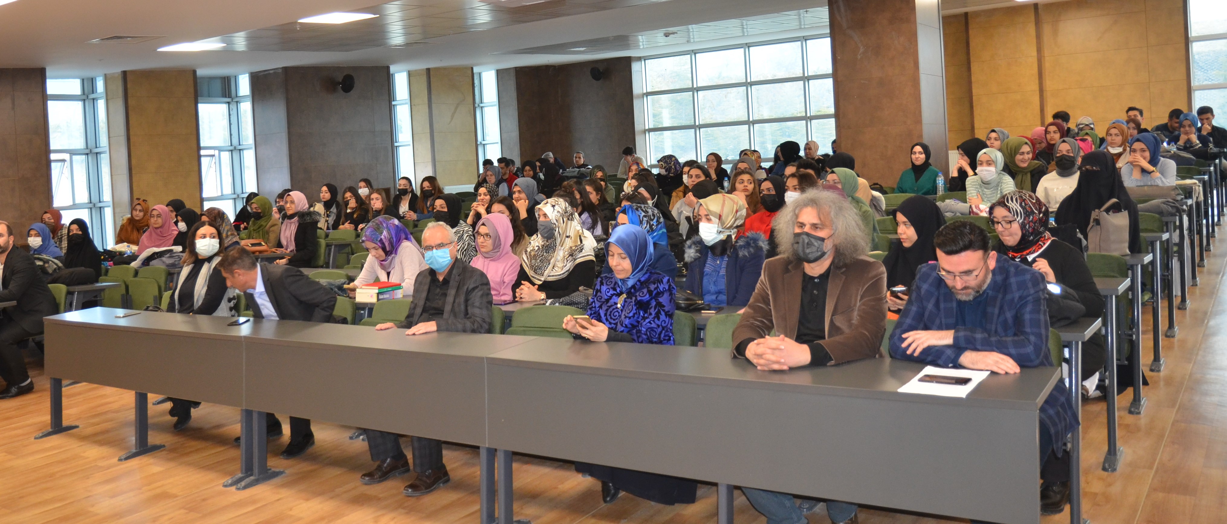  Kırıkkale Üniversitesi İslami İlimler Fakültesince Mehmet Akif Ersoy’u anma ve kitap tanıtımı programı gerçekleştirilmiştir.