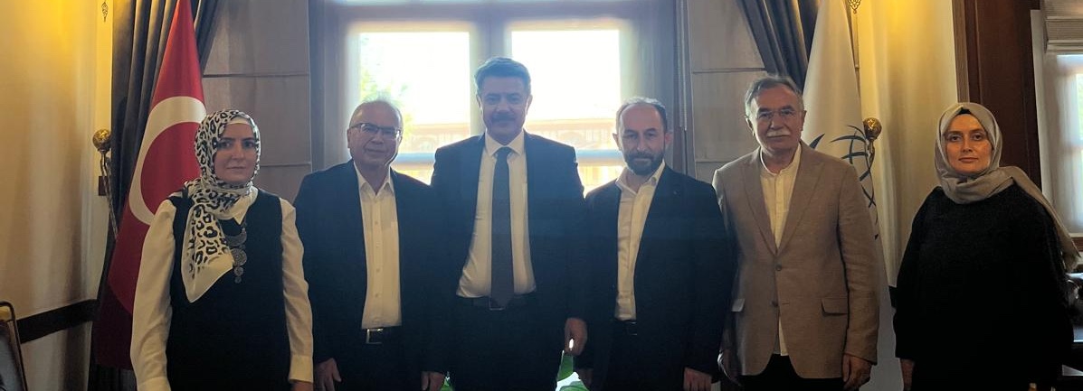 Dekanımız ve Dekan Yardımcımız MÜSDAV’ı Ziyaret Etti