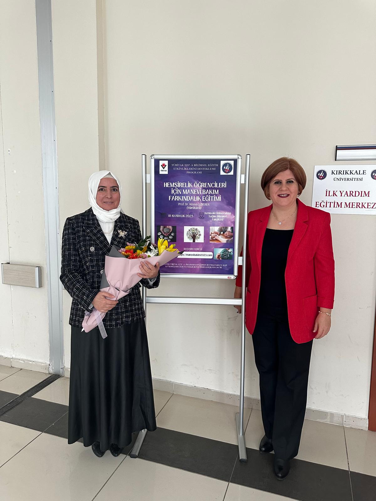 Dekan Yardımcımız ve Engelsiz Yaşam Birimi Koordinatörü Doç. Dr. Fatıma Zeynep Belen, Sağlık Bilimleri Fakültesi Hemşirelik Bölümünde “Maneviyat ve Manevi Bakım” konulu eğitim verdi.