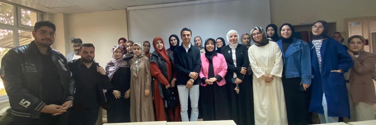 Fakültemizde Birinci Sınıf Öğrencilerimiz İçin Oryantasyon Programı Gerçekleştirildi: Yeni Döneme Başlarken Filistin ve Gazze’ye Duyarlılık Vurgusu