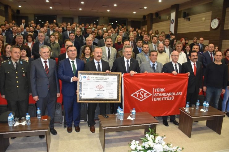 Üniversitemize TS EN ISO 9001:2015 Kalite Yönetim Sistemi Belgesi Verildi