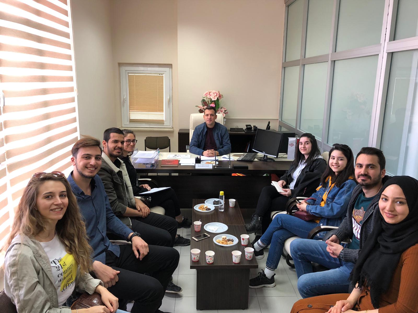 Öğrenci Topluluklarımız ile Mezunlarımız ile ilgili çalışmalar ve kariyer planlama faaliyetleri üzerine haftalık toplantılar gerçekleştirdik.