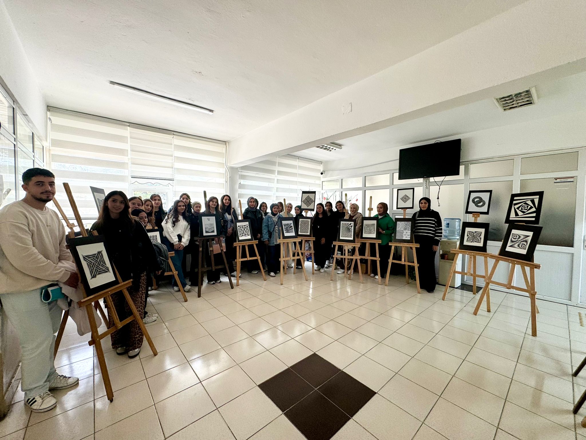 Keskin Meslek Yüksekokulu’nda Yaratıcı Öğrenci Sergisi