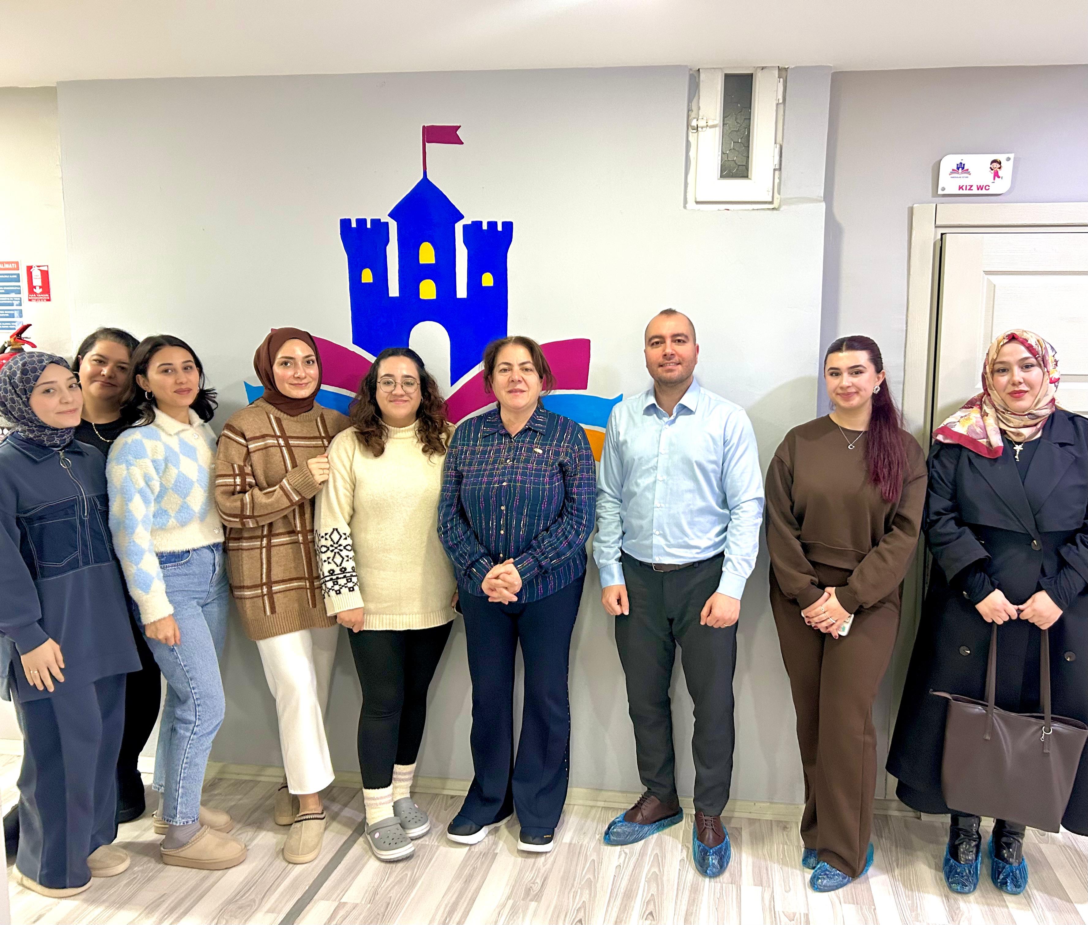 Harikalar Diyarı Anaokulu Öğretmenlerine Yürütücü İşlevler Eğitimi Verildi