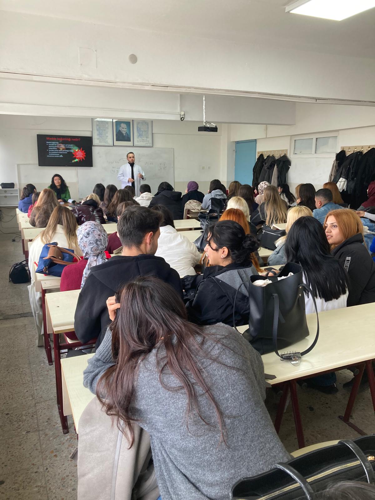 Keskin Meslek Yüksekokulu’nda Bağımlılık ve AIDS Semineri Düzenlendi