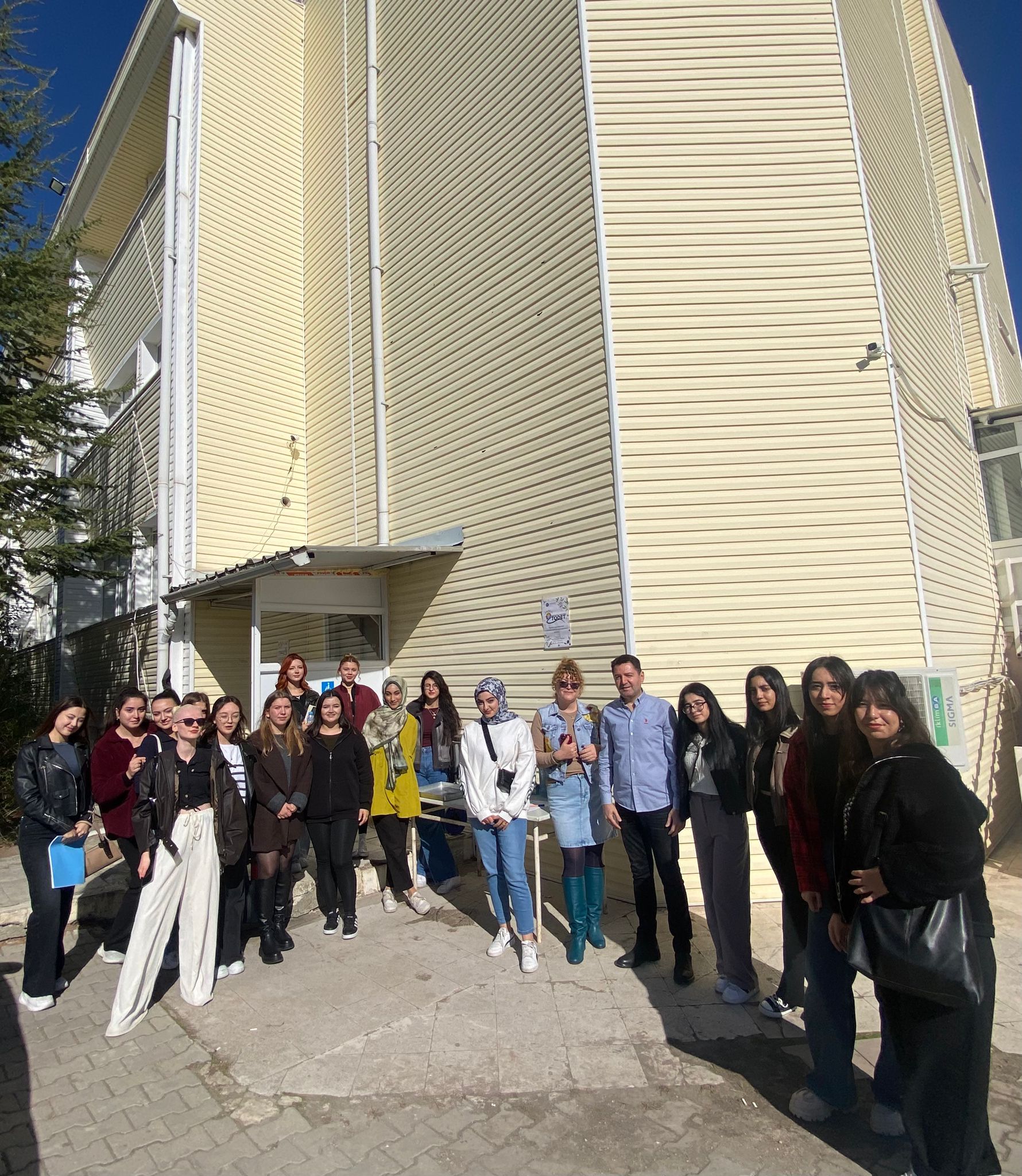 TODET Öğrenci Topluluğundan “Çay Eşliğinde Tanışma Etkinliği”