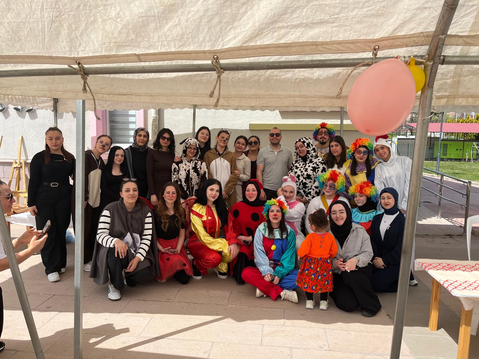 Kırıkkale Üniversitesi Keskin MYO Öğrencilerinden Minik Kalplere Dokunan Gönüllülük Çalışmaları