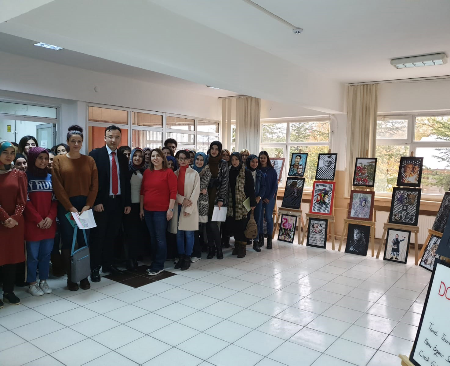 "Dokunuş" Adlı Karma Öğrenci Sergisi Açıldı