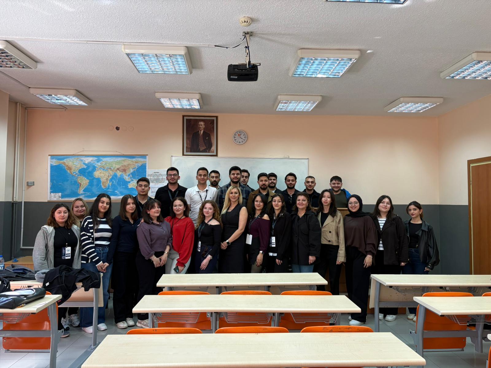 Bölümümüzde Bölüm Başkanı - Öğrenci Buluşması 3 ve Geri Bildirim Toplantısı Gerçekleştirildi