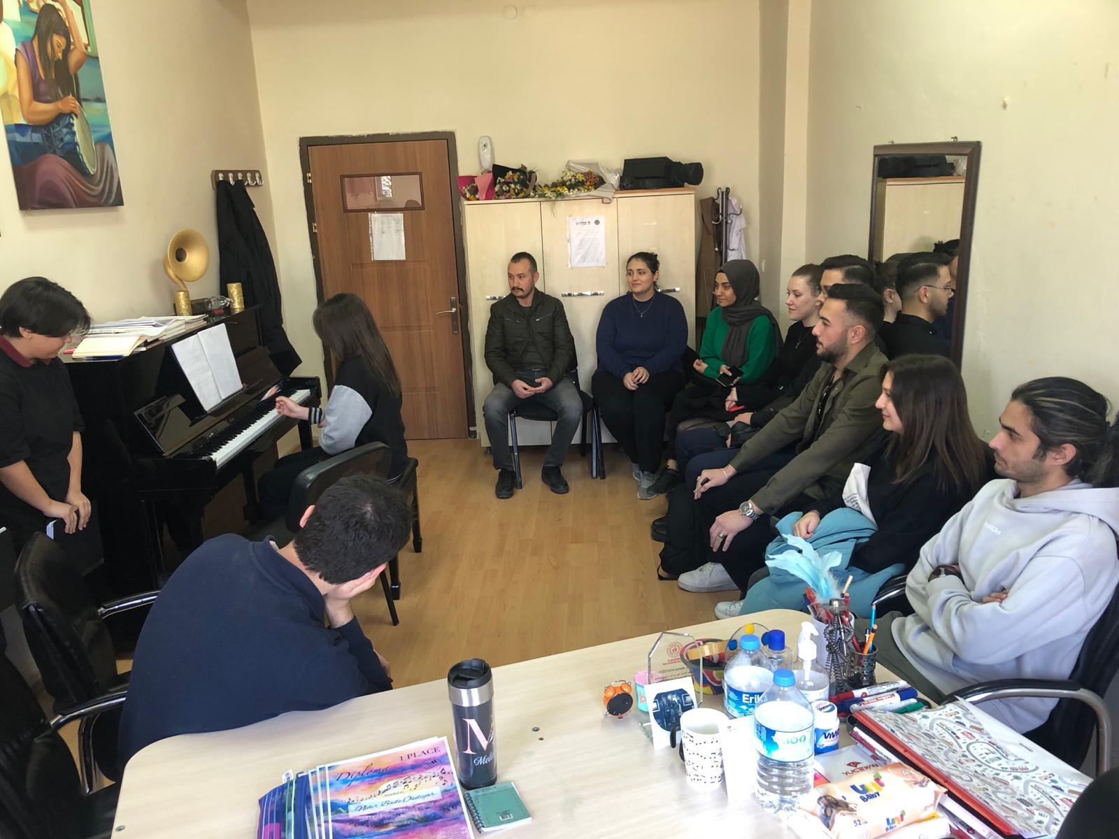 Güzel Sanatlar Lisesi Piyano Ders İzlemi