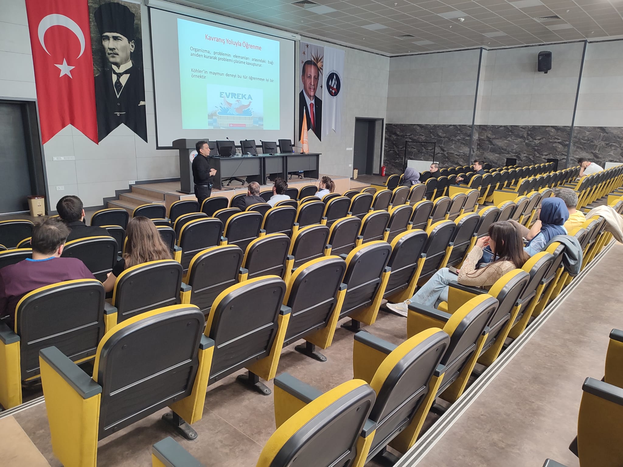 "Etkileşimli Öğretim Yöntem ve Teknikleri" Konulu Eğitim Gerçekleştirildi