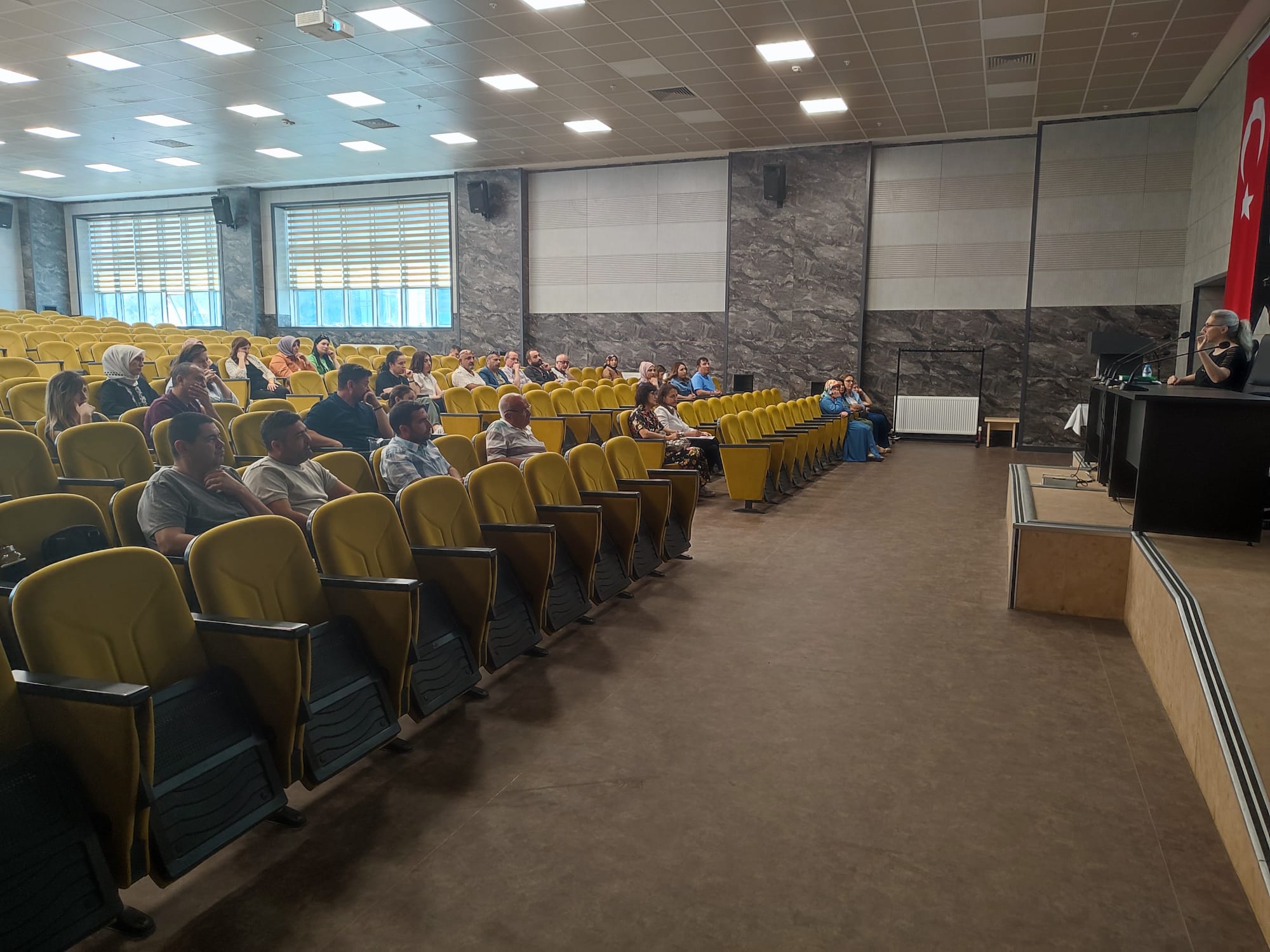 "Kamu Görevlileri İş Ahlakı ve Etik Değerler" Konulu Eğitim