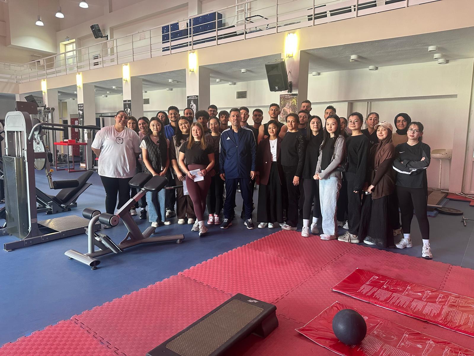 Kazakistan ve Kırgızistan'dan Üniversitemize Gelen Öğrenciler İçin Antrenman Programı Gerçekleştirildi