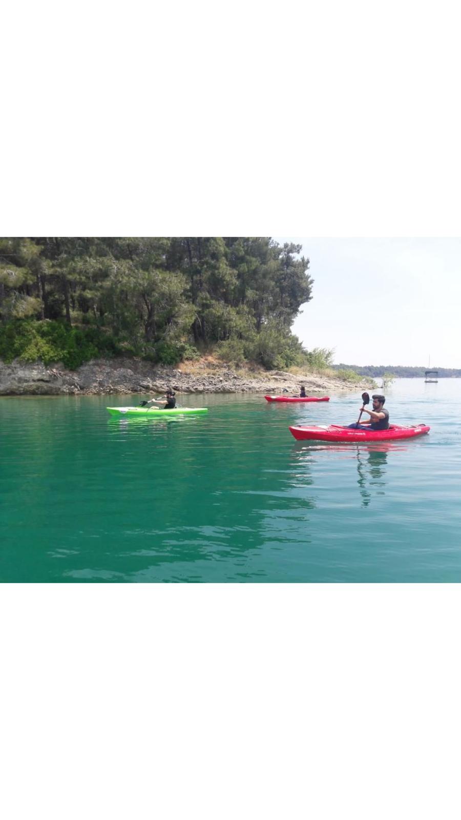 Rekreasyon Bölümü Seçmeli Kamp Derslerinden Kano Ve Rafting Dersi, Teorik Ve Uygulamalı Olarak İşlendi