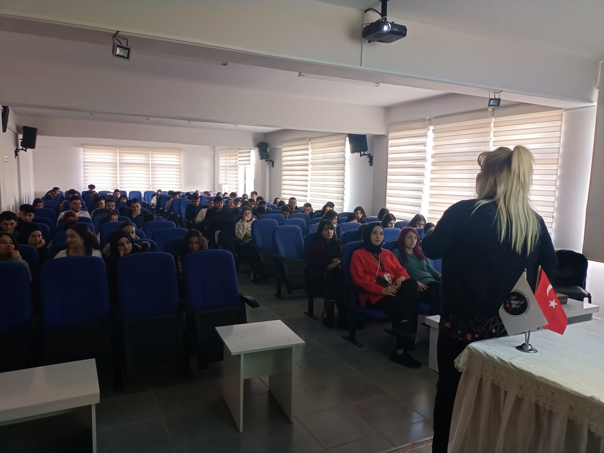 İl Sağlık Müdürlüğü Personellerinden HIV (AIDS) Konulu Konferans