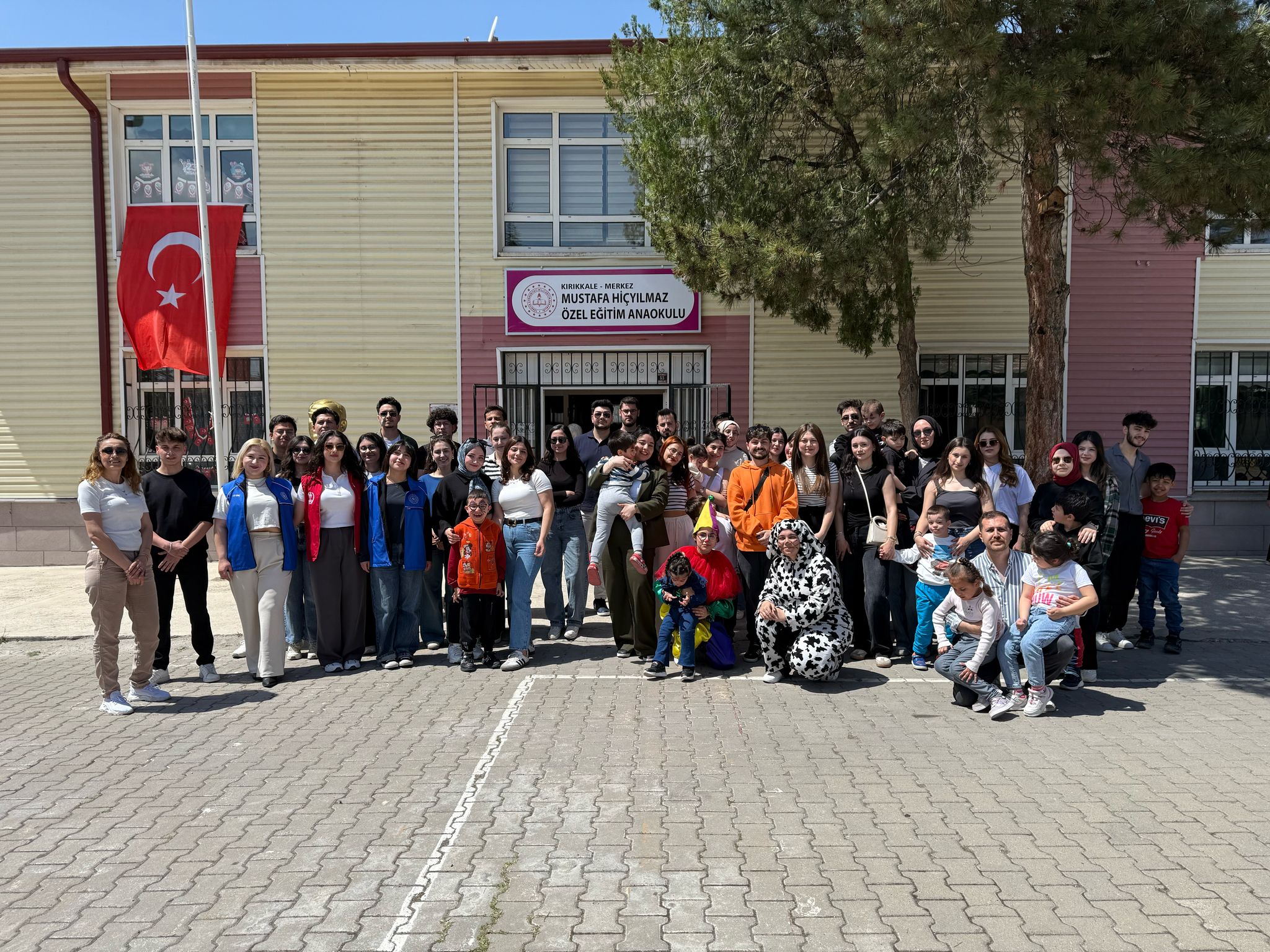 Muhasebe ve Vergi Uygulamaları Programı Öğrencilerimiz Özel Eğitim Okulunda Etkinlik Düzenledi