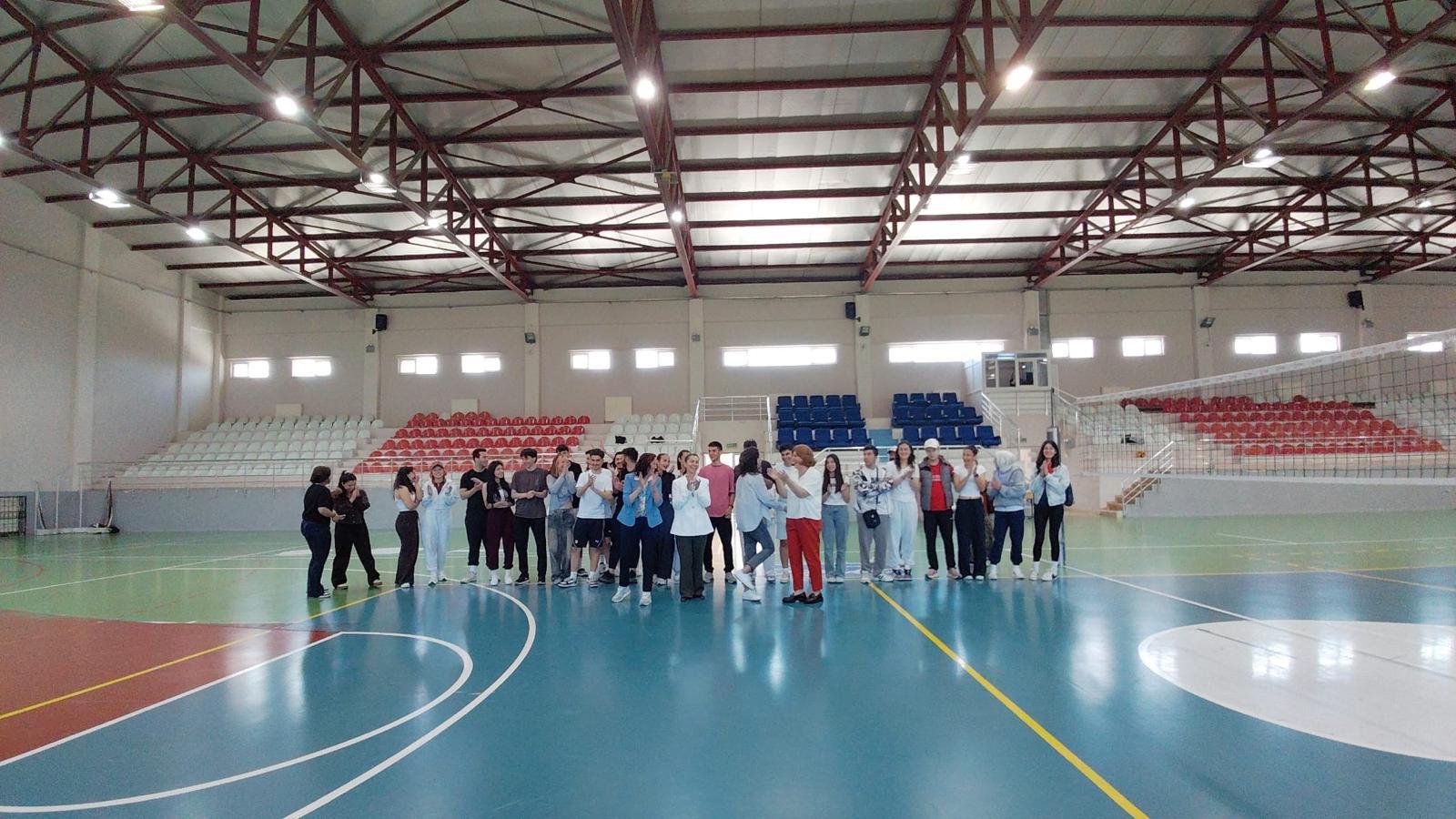 Kahkaha Yogasıyla Strese Bilimsel Dokunuş: Fakültemizde Anlamlı Etkinlik
