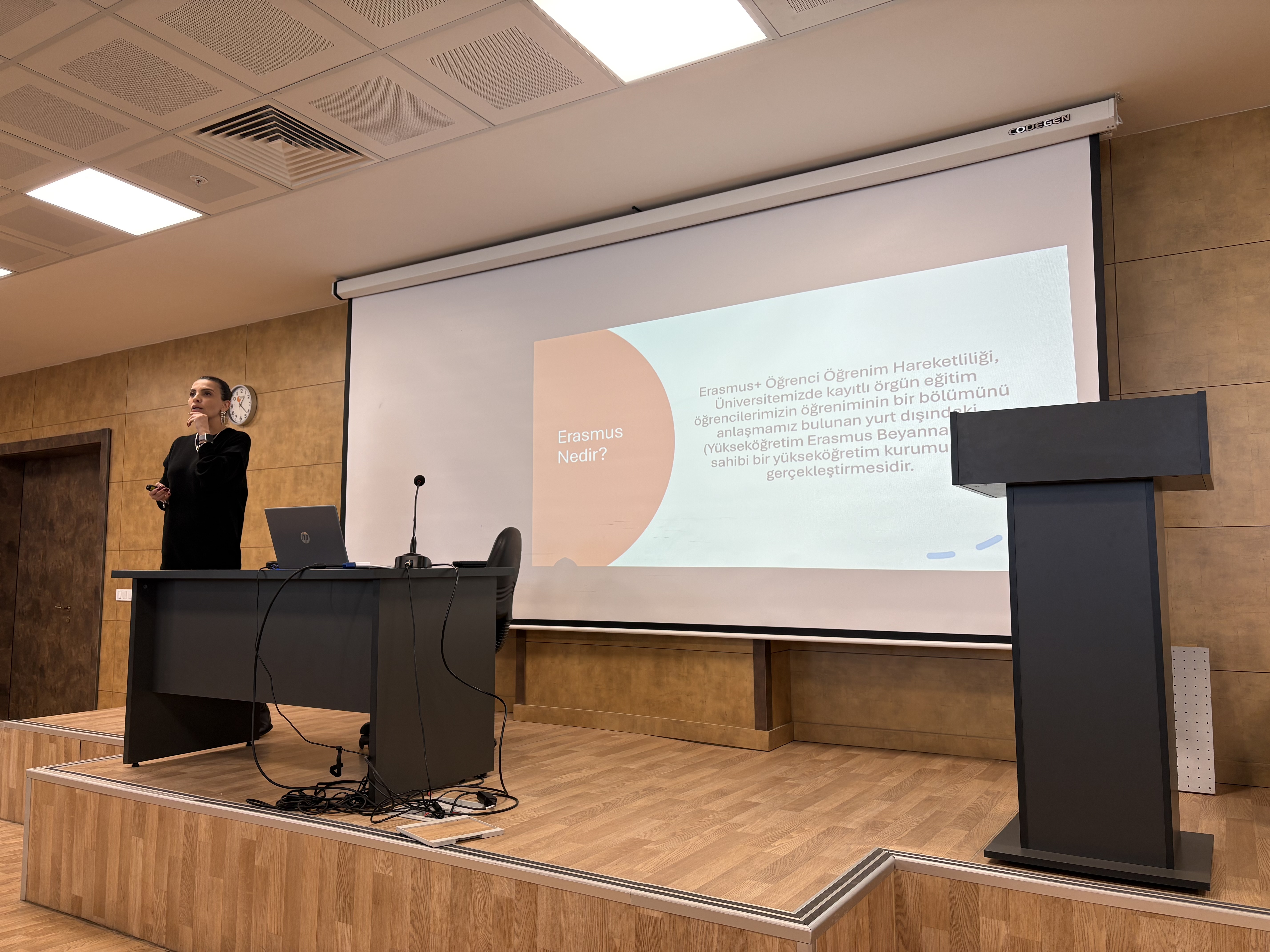 Fakültemizde Erasmus+ Bilgilendirme Toplantısı Gerçekleştirildi