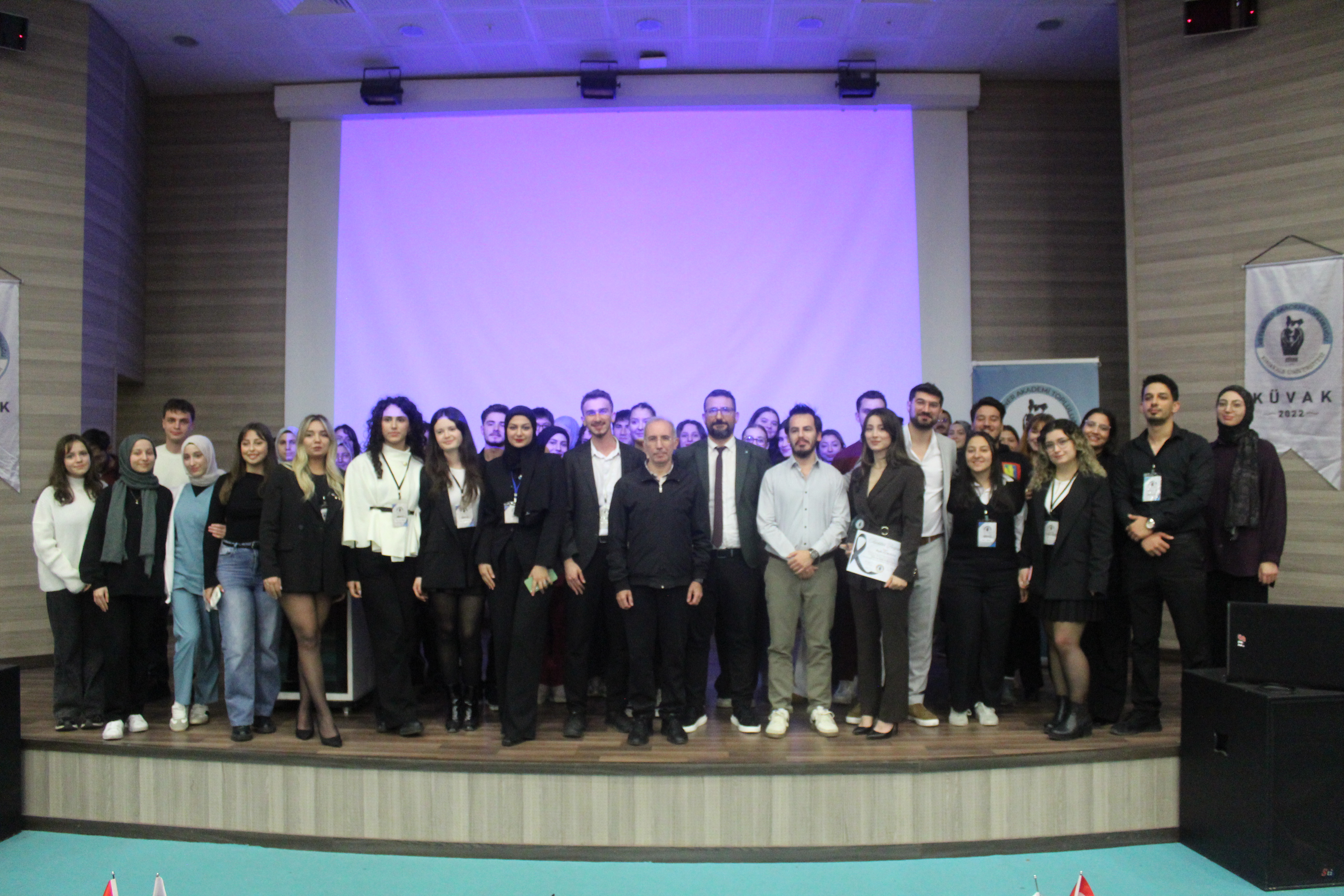 Fakültemiz KÜVAK Topluluğundan ''Veteriner Aciller ve Klinik Yaklaşım'' başlıklı konferans