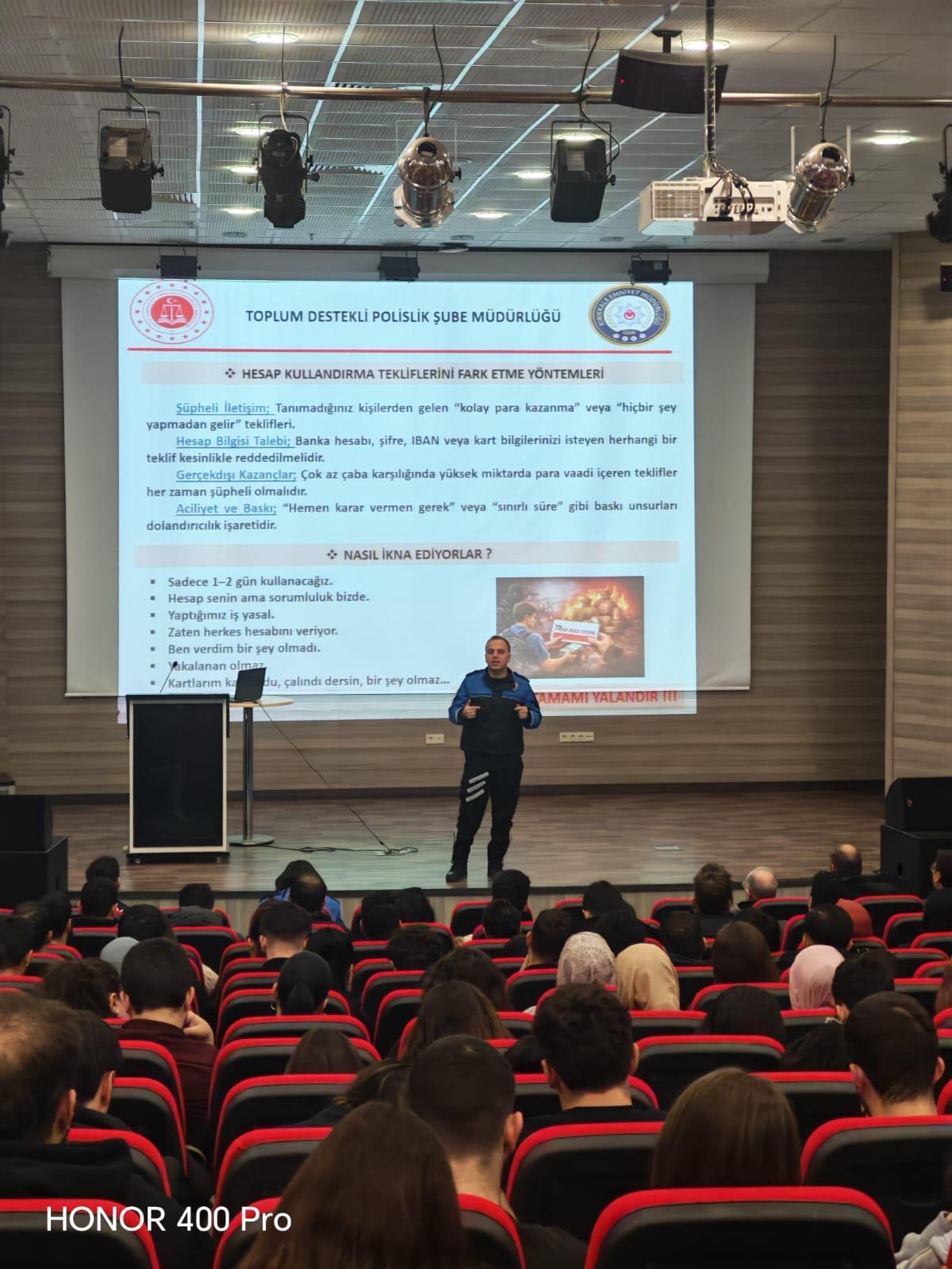 Fakültemizde “Hesabını Koru, Geleceğine Sahip Çık” Konferansı Düzenlendi