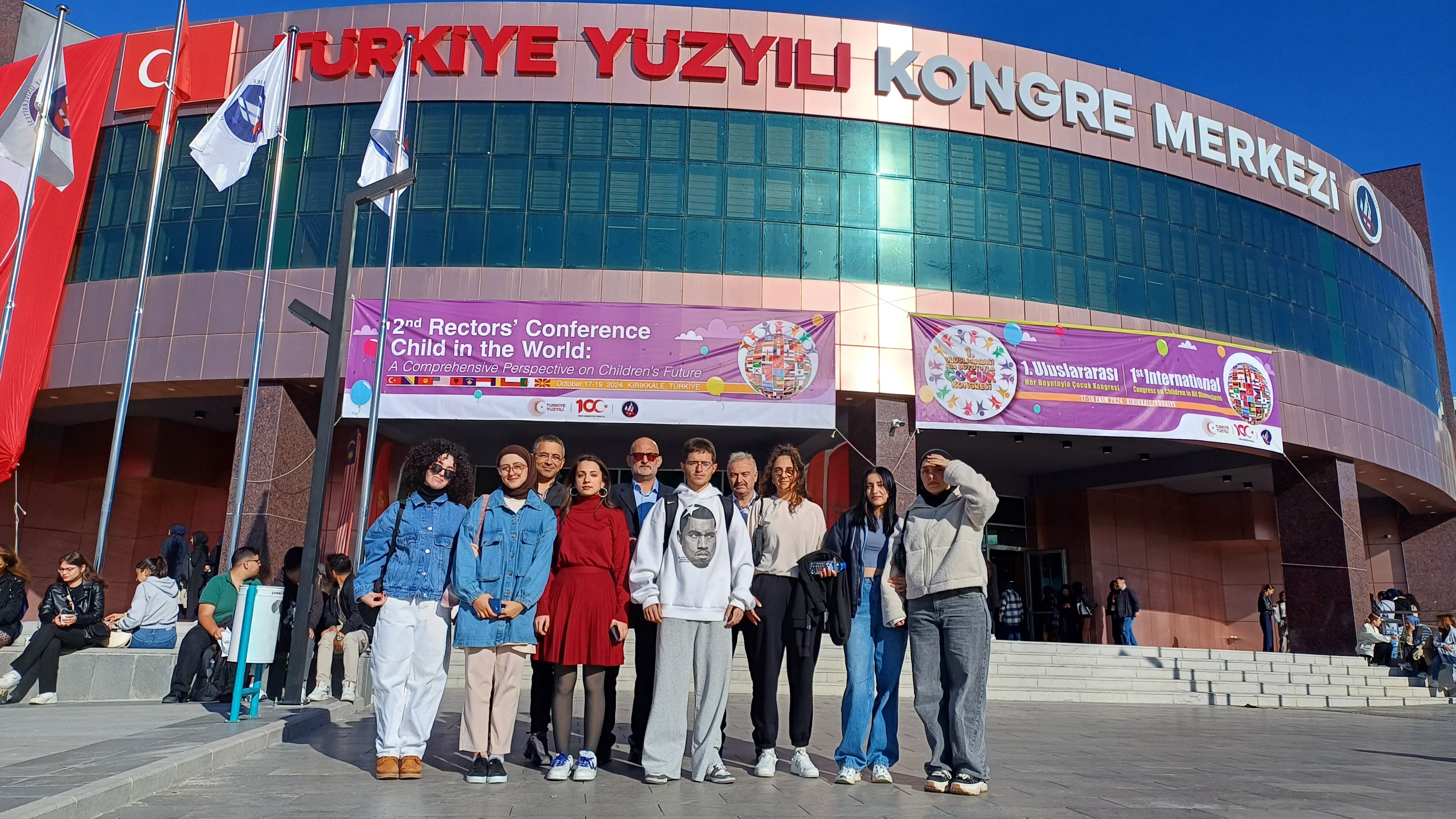 1. Uluslararası Her Boyutuyla Çocuk Kongresine katıldık